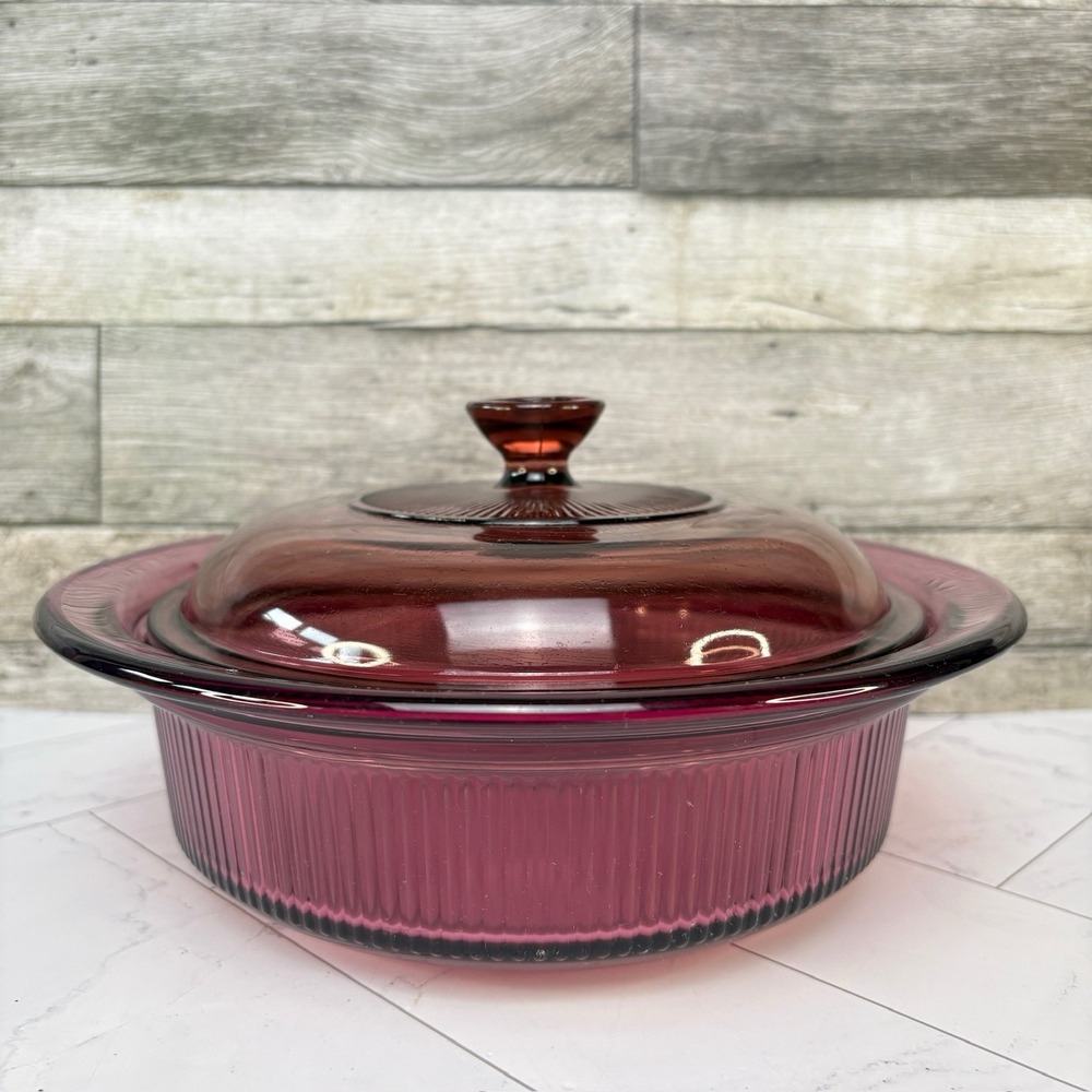 Corning Visions Cranberry Red 1 Qt Casserole Dish V-31-B with Lid -Vintage
